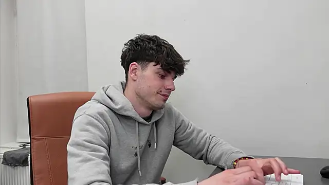 Daniel Shawnn online show from April 20, 2026, 10:11 pm