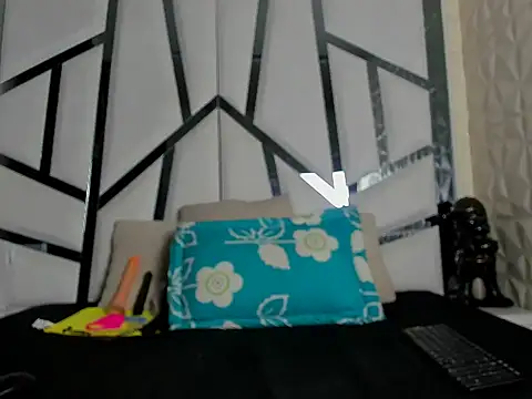 Lunahot68 online show from February 9, 2026, 3:43 am