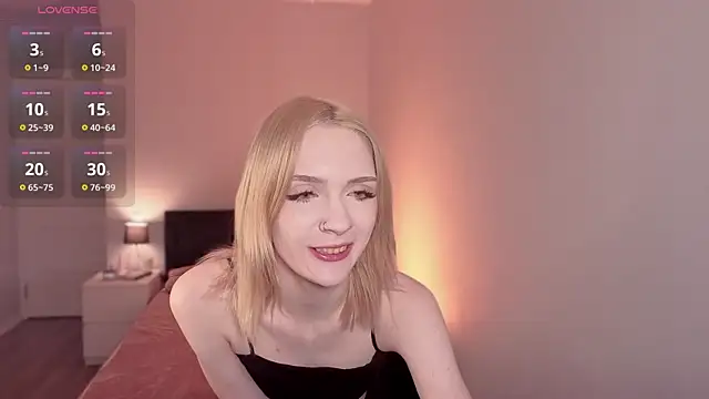 lily moony online show from April 5, 2026, 5:48 am