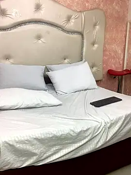 Snapshot of KarlyAndDavey chatting on January 12, 2026, 7:41 pm KarlyAndDavey online show from January 12, 2026, 7:41 pm