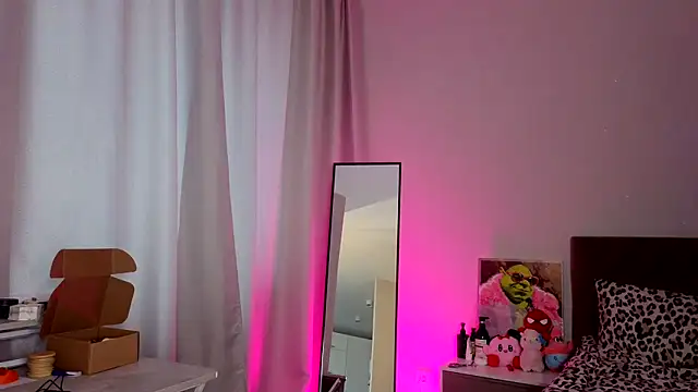 Snapshot of ChrissBerry chatting on March 15, 2026, 3:34 am ChrissBerry online show from March 15, 2026, 3:34 am