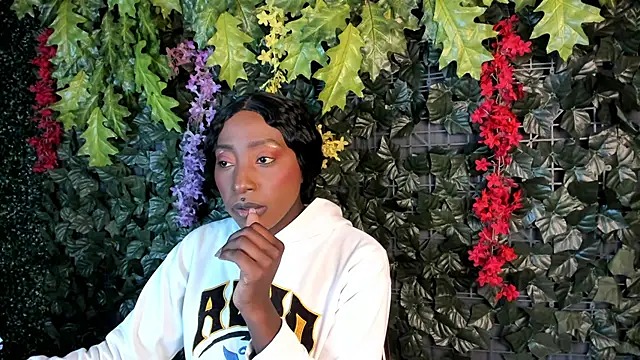 Snapshot of Isaa_jonnes_ chatting on January 9, 2026, 3:20 am Isaa jonnes online show from January 9, 2026, 3:20 am