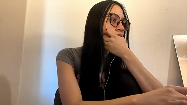 RanaAngelson online show from February 4, 2026, 2:12 pm