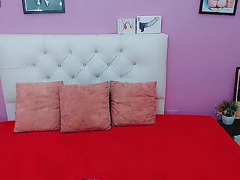 Snapshot of shantal_gil chatting on February 27, 2026, 4:12 am shantal gil online show from February 27, 2026, 4:12 am