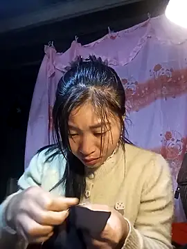 Snapshot of Hiniyk2 chatting on February 3, 2026, 6:40 am Hiniyk2 online show from February 3, 2026, 6:40 am