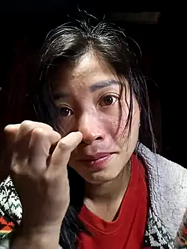 Snapshot of Hiniyk2 chatting on February 11, 2026, 1:38 pm Hiniyk2 online show from February 11, 2026, 1:38 pm