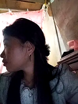 Snapshot of Hiniyk2 chatting on February 17, 2026, 1:13 am Hiniyk2 online show from February 17, 2026, 1:13 am