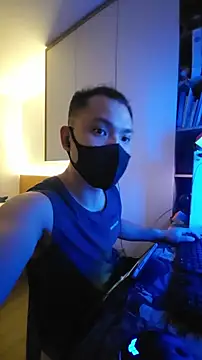 Snapshot of OnlyHand9x chatting on March 31, 2026, 5:02 pm OnlyHand9x online show from March 31, 2026, 5:02 pm
