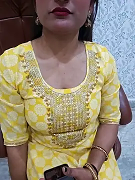 cute payal143 online show from February 15, 2026, 6:54 am