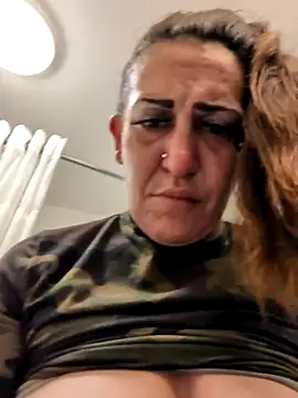 hellyeayea6969 online show from March 13, 2026, 6:09 am