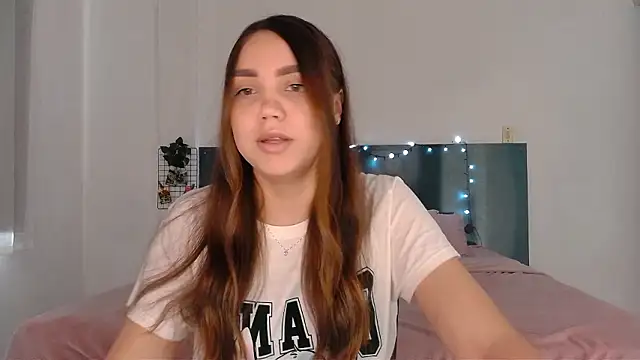 Snapshot of NebulaHavenn chatting on February 4, 2026, 5:30 pm NebulaHavenn online show from February 4, 2026, 5:30 pm