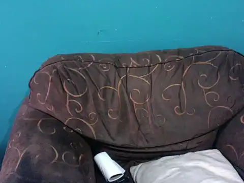 Snapshot of latinomoreno95 chatting on January 5, 2026, 6:33 pm latinomoreno95 online show from January 5, 2026, 6:33 pm