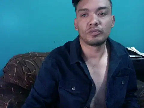 Snapshot of latinomoreno95 chatting on January 13, 2026, 9:20 pm latinomoreno95 online show from January 13, 2026, 9:20 pm