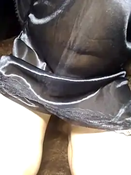 Snapshot of Merrylinh chatting on February 2, 2026, 3:55 pm Merrylinh online show from February 2, 2026, 3:55 pm