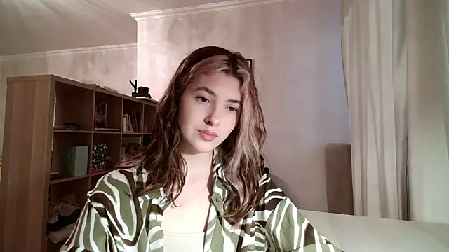 Snapshot of Dia_DeAmas chatting on February 25, 2026, 12:59 pm Dia DeAmas online show from February 25, 2026, 12:59 pm