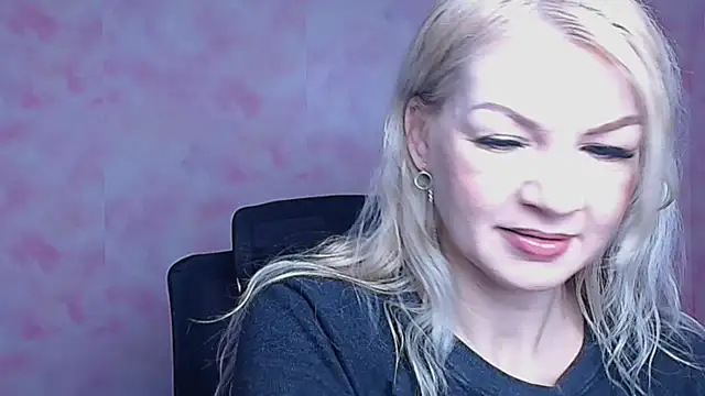 Snapshot of Madonna_Fire chatting on February 12, 2026, 12:11 pm Madonna Fire online show from February 12, 2026, 12:11 pm
