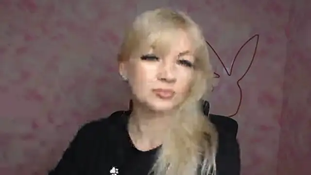 Snapshot of Madonna_Fire chatting on March 20, 2026, 12:43 pm Madonna Fire online show from March 20, 2026, 12:43 pm