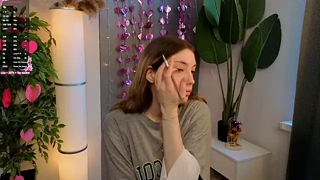 BrianneMallory online show from February 27, 2026, 6:24 am