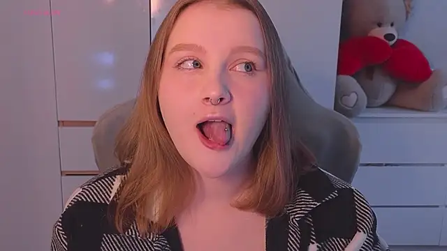 Ol1via online show from February 28, 2026, 4:13 am