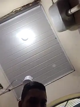 Fefe2805 online show from April 23, 2026, 2:52 pm