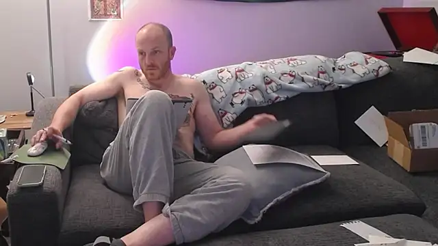 Snapshot of SeanSativa chatting on May 24, 2026, 2:05 am SeanSativa online show from May 24, 2026, 2:05 am