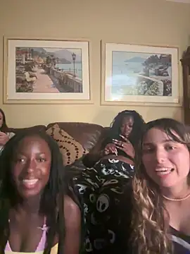 CookiesNcreaming online show from June 8, 2026, 3:18 am