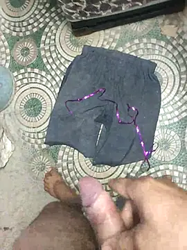 sevanty77 online show from March 10, 2026, 12:15 am