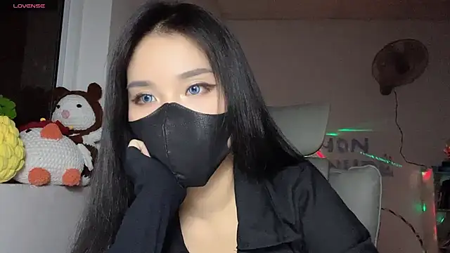 Snapshot of Tieu-May chatting on June 12, 2026, 8:52 pm Tieu-May online show from June 12, 2026, 8:52 pm
