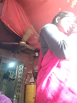 Snapshot of Horny-Rashi chatting on February 6, 2026, 3:33 am Horny-Rashi online show from February 6, 2026, 3:33 am