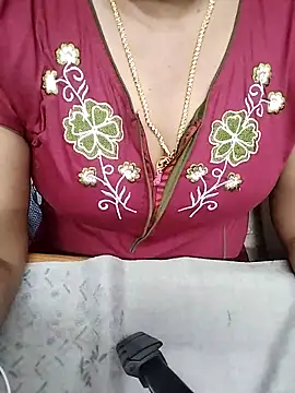 Snapshot of tamil-monisha chatting on February 10, 2026, 5:17 pm tamil-monisha online show from February 10, 2026, 5:17 pm