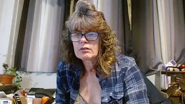 ladylavende3 online show from March 14, 2025, 2:10 am