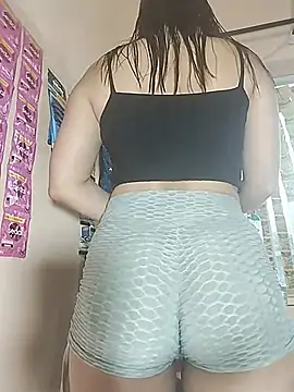 Snapshot of Lara_queenxxx chatting on March 16, 2026, 11:36 am Lara queenxxx online show from March 16, 2026, 11:36 am