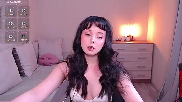 lia hetty online show from March 23, 2026, 1:26 pm