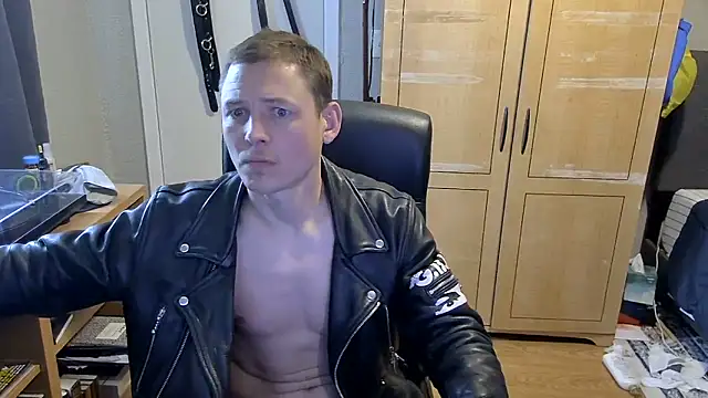 AurinSky online show from June 9, 2026, 10:43 pm