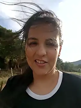 zaraluxx1 online show from January 11, 2026, 9:42 pm