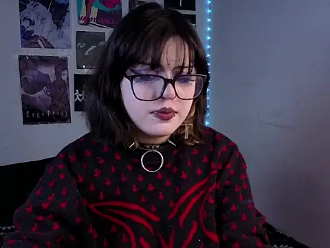 Snapshot of Scarleth_Shadow1 chatting on April 23, 2026, 2:46 am Scarleth Shadow1 online show from April 23, 2026, 2:46 am
