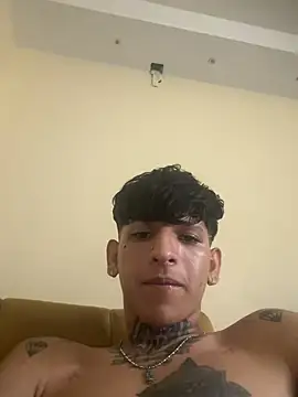 Snapshot of Sam_sexy_35 chatting on February 15, 2026, 5:09 pm Sam sexy 35 online show from February 15, 2026, 5:09 pm