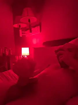 Snapshot of cloudyplay661 chatting on February 9, 2026, 4:38 am cloudyplay661 online show from February 9, 2026, 4:38 am