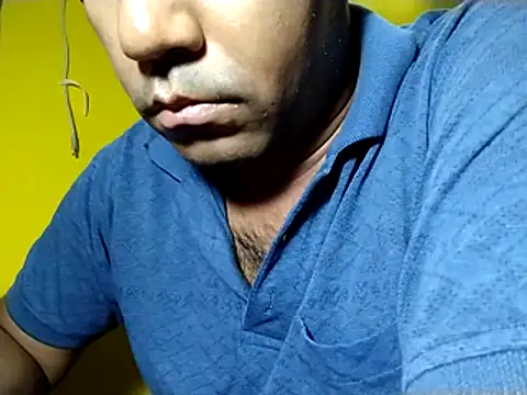 Snapshot of Lucky___05 chatting on April 22, 2026, 8:17 am Lucky 05 online show from April 22, 2026, 8:17 am
