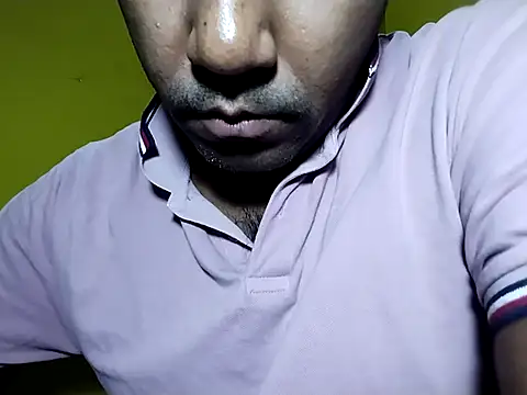 Snapshot of Lucky___05 chatting on July 3, 2026, 4:52 am Lucky 05 online show from July 3, 2026, 4:52 am
