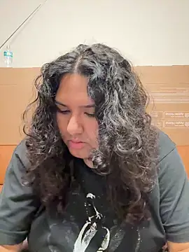 Snapshot of Angeliccreamyrican chatting on February 6, 2026, 5:45 am Angeliccreamyrican online show from February 6, 2026, 5:45 am