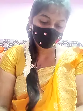 Tamil Hot Anu online show from April 20, 2026, 10:33 pm