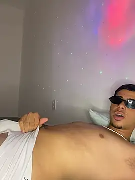 Snapshot of lzinho9153 chatting on January 12, 2026, 12:49 am lzinho9153 online show from January 12, 2026, 12:49 am