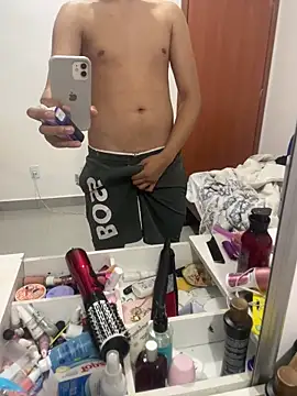 Snapshot of lzinho9153 chatting on March 5, 2026, 3:46 am lzinho9153 online show from March 5, 2026, 3:46 am