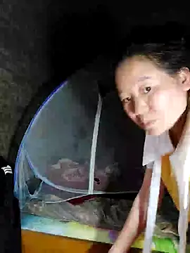 donaaa2 online show from March 1, 2026, 11:12 am