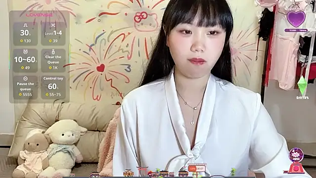 xiaoguai99 online show from April 3, 2026, 7:39 am