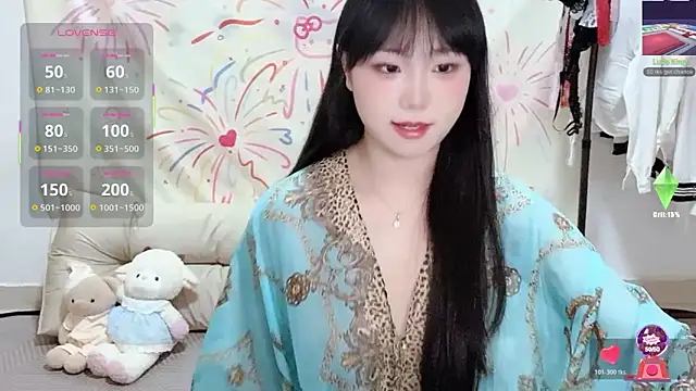Snapshot of xiaoguai99 chatting on May 6, 2026, 12:54 pm xiaoguai99 online show from May 6, 2026, 12:54 pm