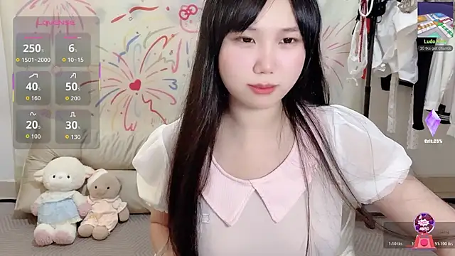 xiaoguai99 online show from June 27, 2026, 1:17 pm