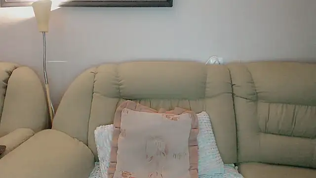 infinity loveliness online show from December 5, 2025, 7:17 am