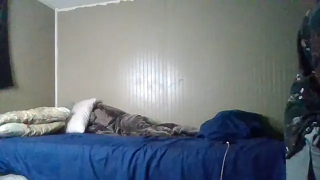 Quuwavve online show from March 21, 2026, 11:52 pm